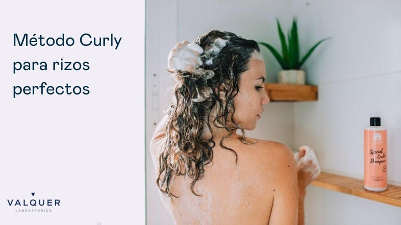 Método curly: champús sin sulfatos y clarificantes con los que lavar el pelo  cuidando los rizos