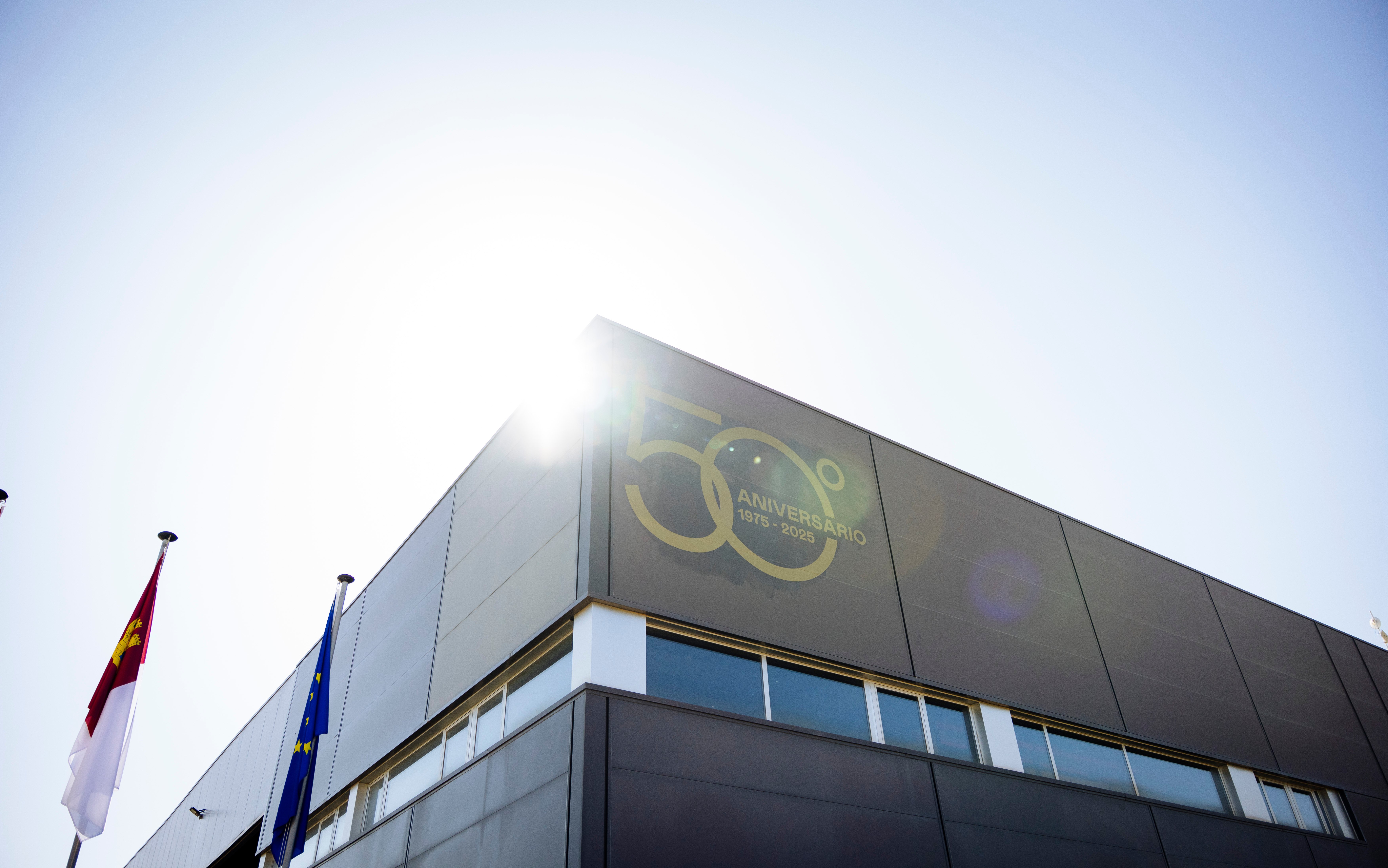 valquer  laboratorios flash moda 